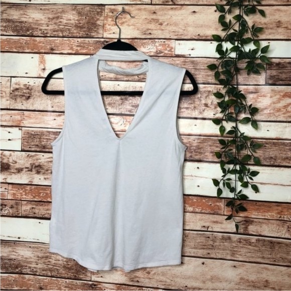 Express one eleven Desert dreaming deep v cut out tank top - Picture 5 of 9